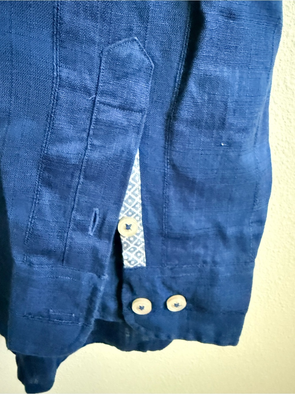 EUC Tommy Bahama Navy Blue Textured Button-Front Shirt - Picture 3 of 10